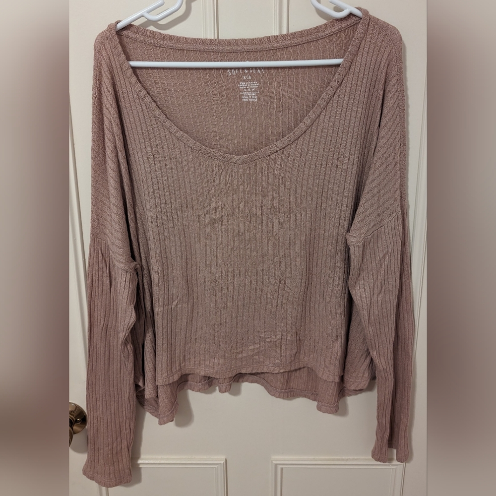 American Eagle Blush Pink V-Neck Long Sleeve Top
